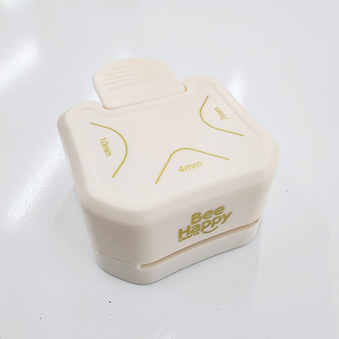 Bee Happy 3-in-1 Corner Rounder Punch