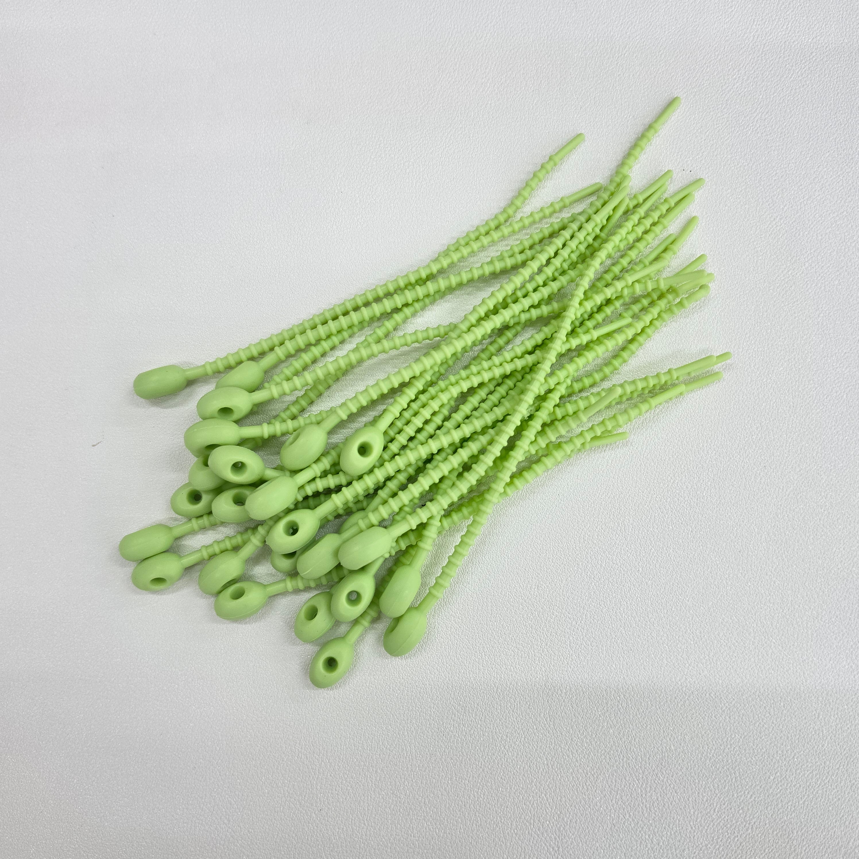 Bee Happy Silicone Tie for Keychains (25pcs)