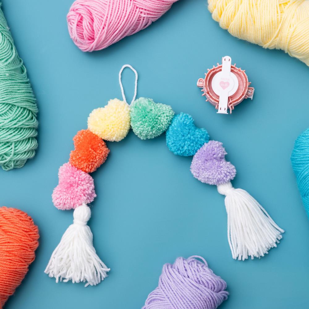 We R Memory Keepers Heart Pom Pom Maker 2/Pcs