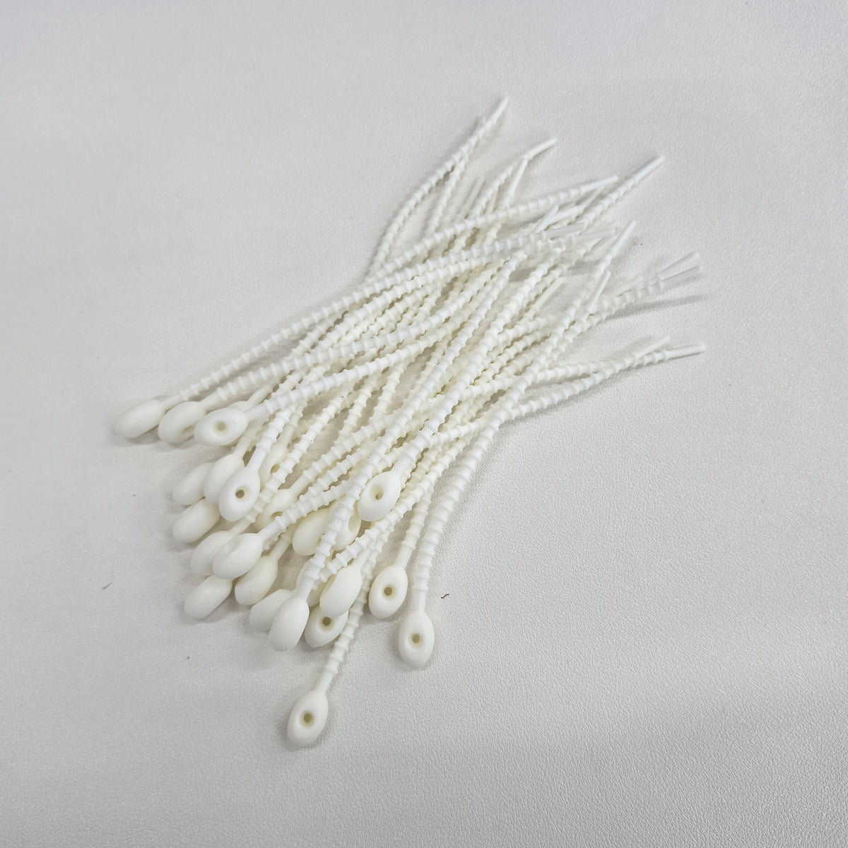 Bee Happy Silicone Tie for Keychains (25pcs)
