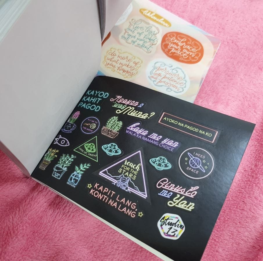 Ultimate Sticker Collection Sticker Book 400+ Stickers (30 pages)